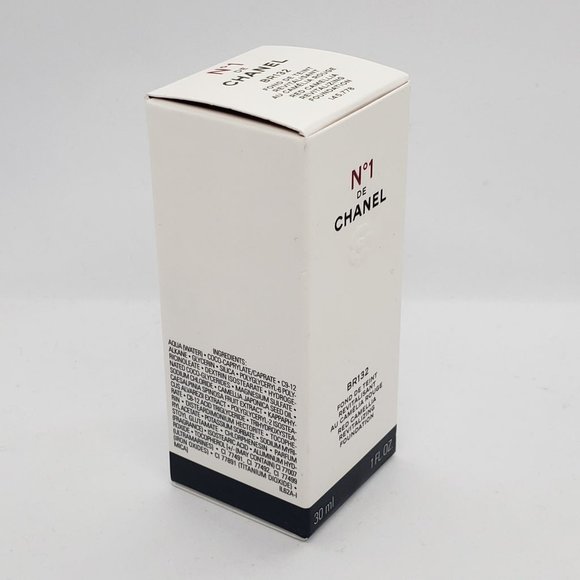 Chanel No.1 de CHANEL Red Camelia Revitalizing Foundation BR132 New - Picture 3 of 4